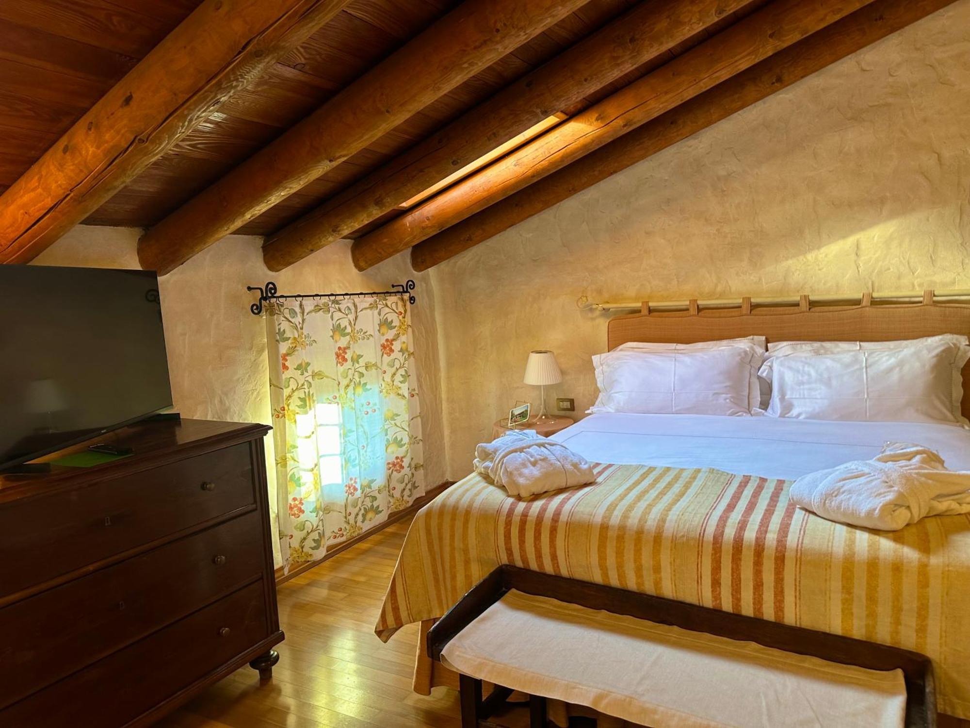 Bed and Breakfast Relais La Magioca -Adults Only- Неґрар Екстер'єр фото