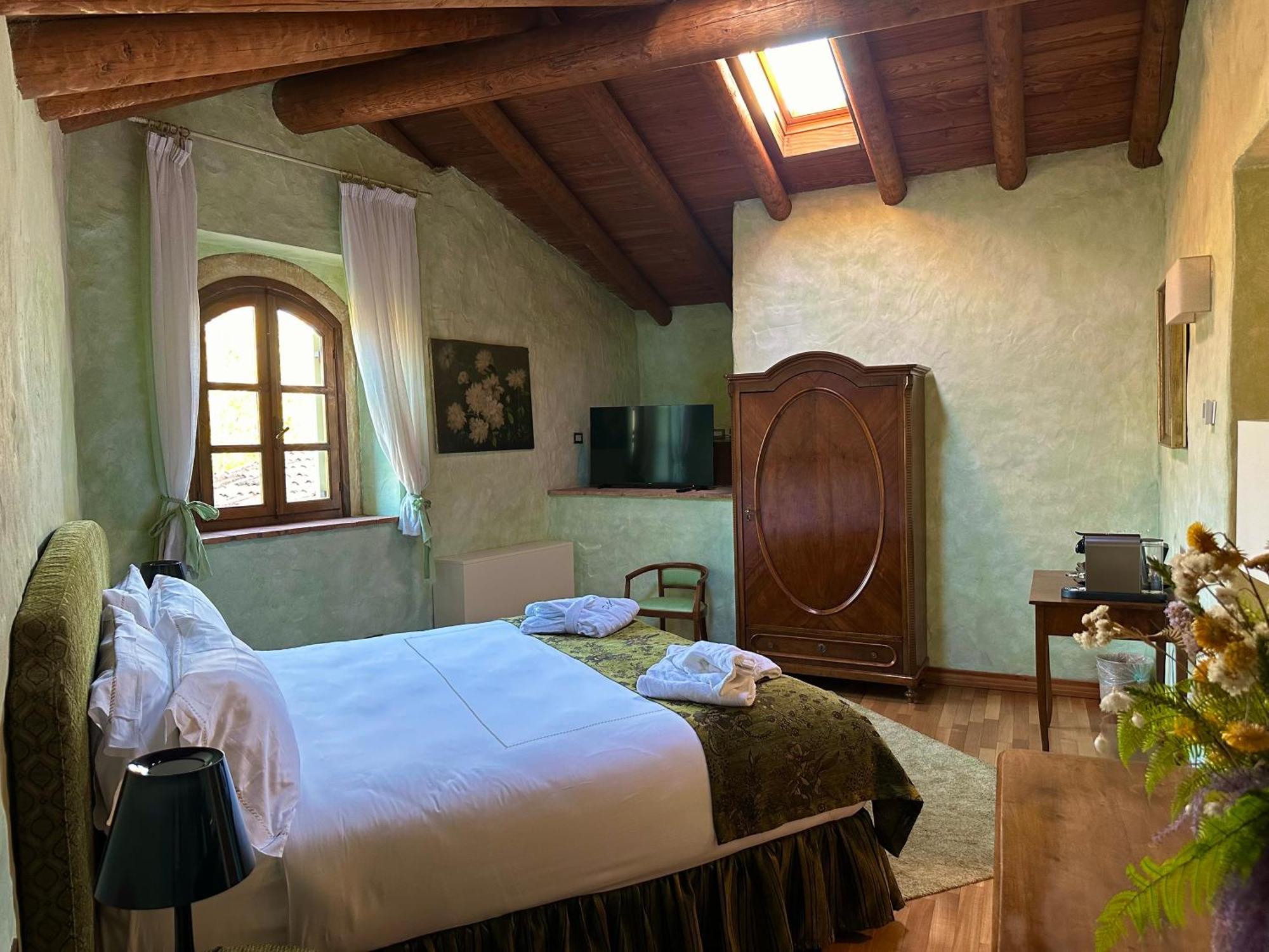 Bed and Breakfast Relais La Magioca -Adults Only- Неґрар Екстер'єр фото