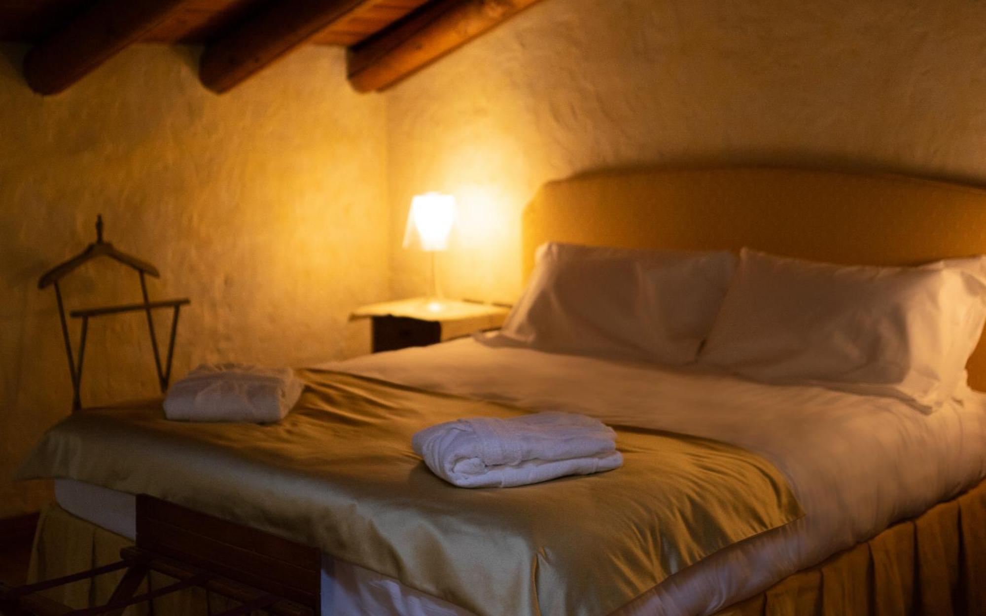 Bed and Breakfast Relais La Magioca -Adults Only- Неґрар Екстер'єр фото